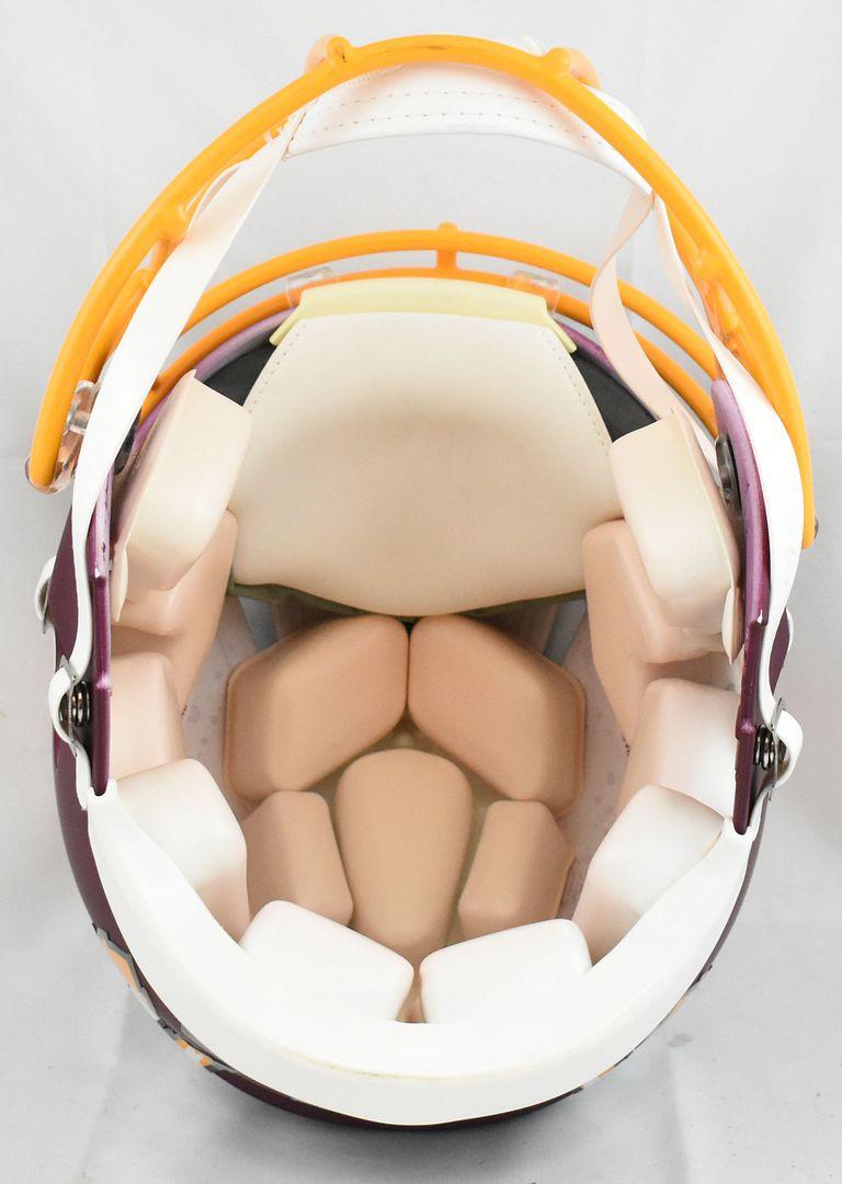 Darrell Green Signed Redskins Full-Size Authentic On-Field AMP Alternate Speed Helmet (Beckett) at PristineAuction.com Darrell Green Signed Redskins Full-Size Authentic On-Field AMP Alternate Speed Helmet (Beckett) at PristineAuction.com