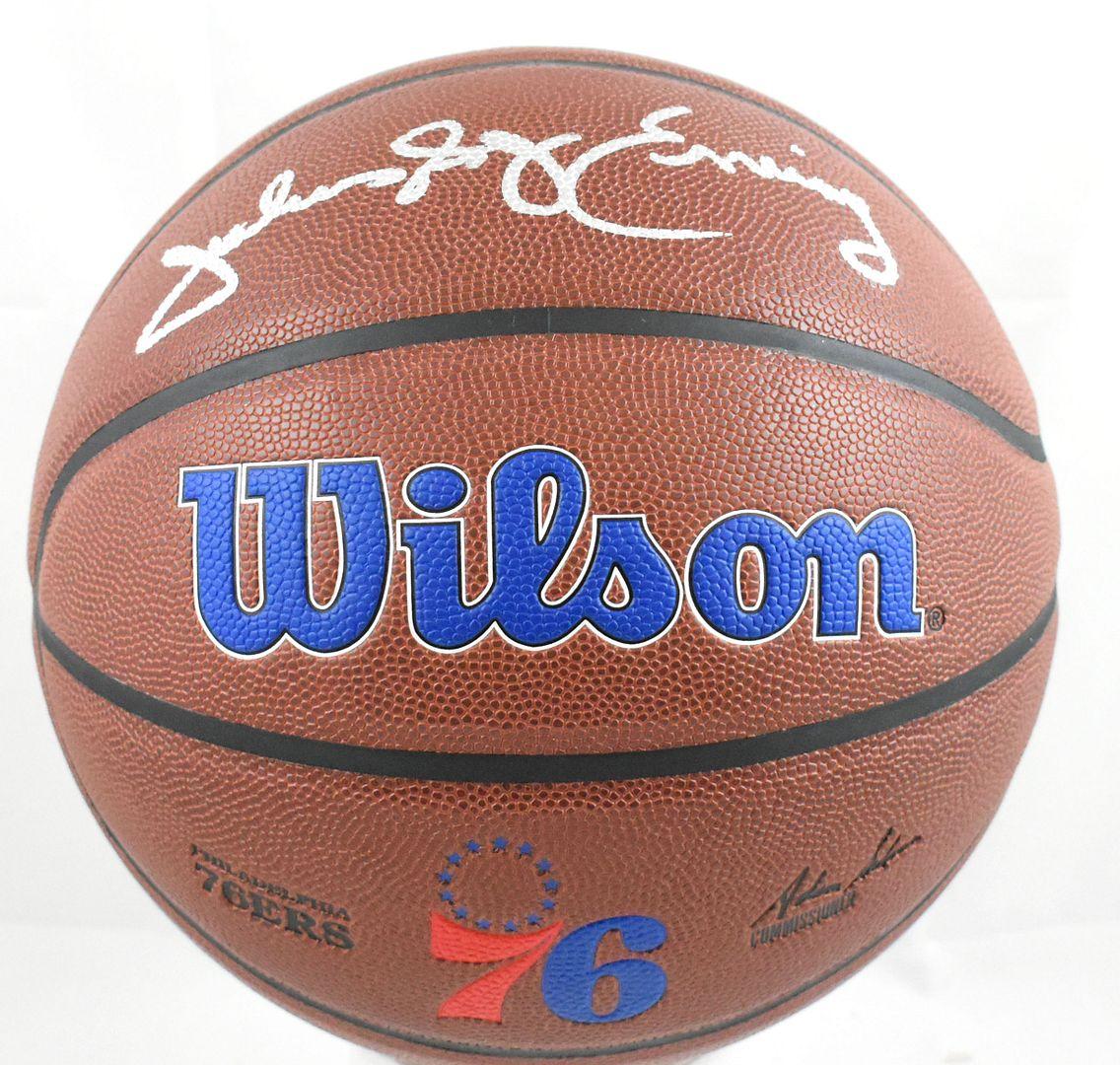 Julius Erving Signed 76ers Logo Basketball (Beckett) at PristineAuction.com Julius Erving Signed 76ers Logo Basketball (Beckett) at PristineAuction.com