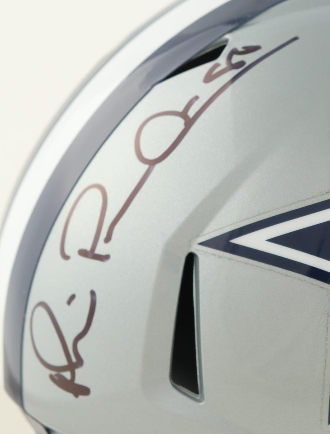 Michael Irvin Signed Cowboys Full-Size Speed Helmet (Beckett) at PristineAuction.com Michael Irvin Signed Cowboys Full-Size Speed Helmet (Beckett) at PristineAuction.com