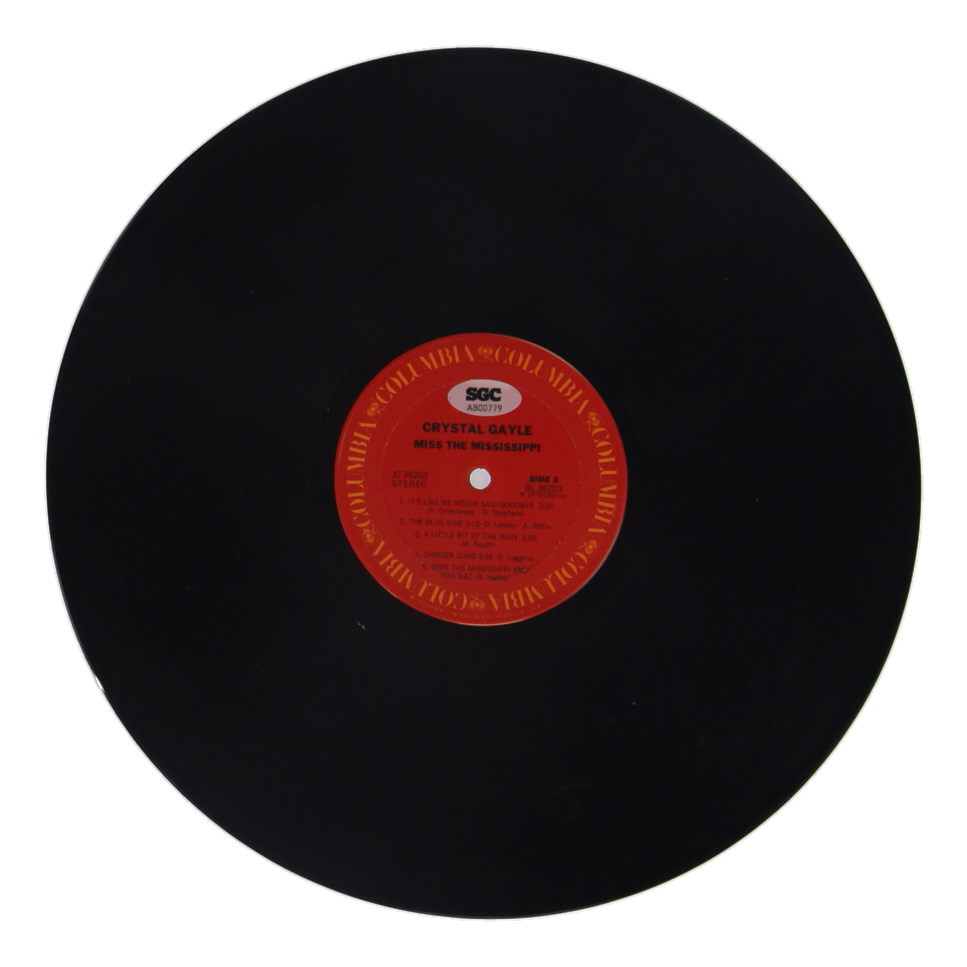 Crystal Gayle Twice-Signed "Miss the Mississippi" 12" Vinyl Record (SGC) at PristineAuction.com Crystal Gayle Twice-Signed "Miss the Mississippi" 12" Vinyl Record (SGC) at PristineAuction.com
