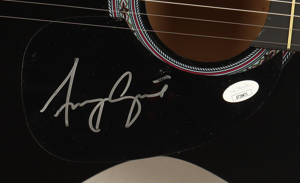 Amy Grant Signed 38" Acoustic Guitar (JSA) at PristineAuction.com Amy Grant Signed 38" Acoustic Guitar (JSA) at PristineAuction.com