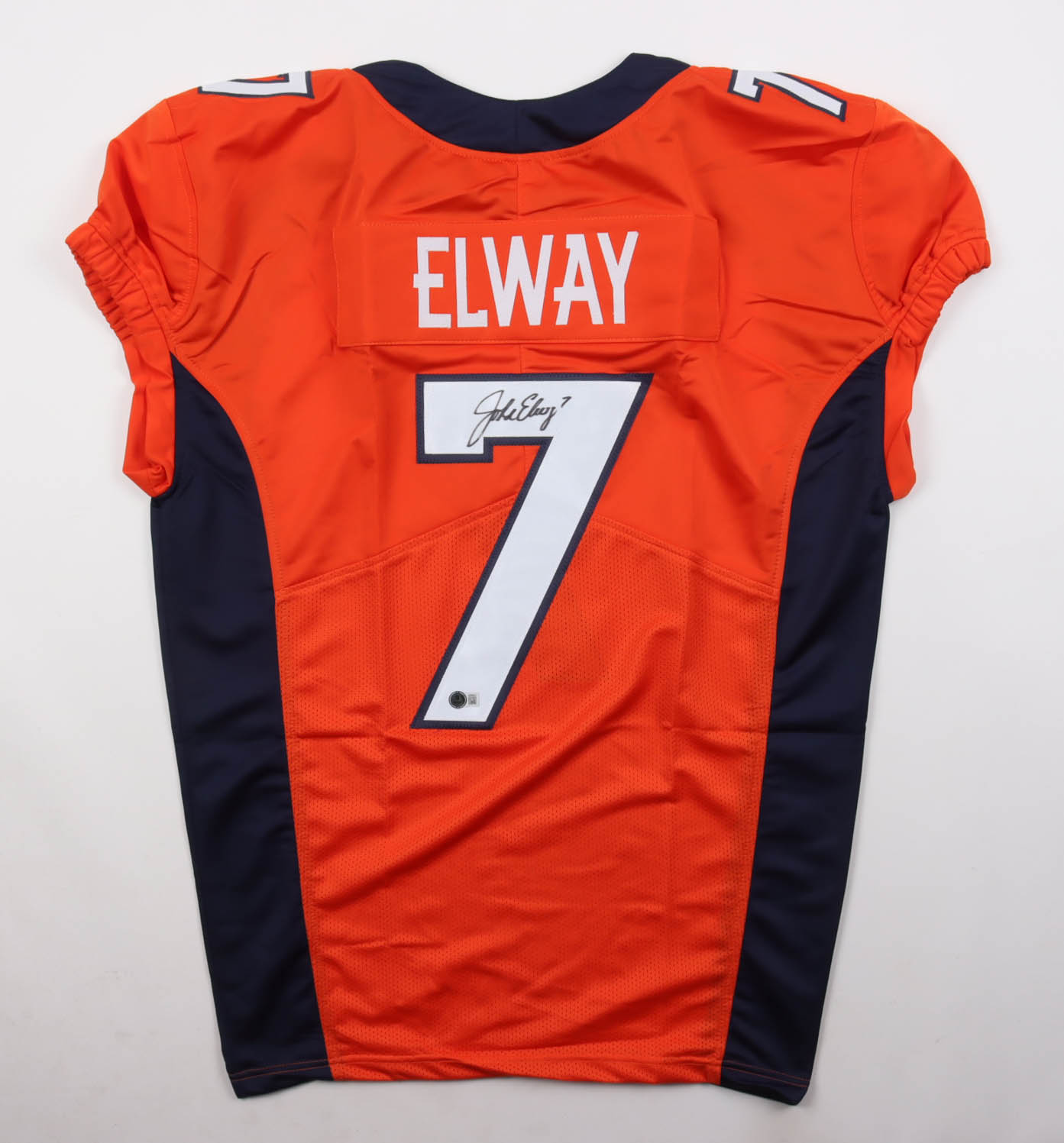 John Elway Signed Jersey (Beckett) at PristineAuction.com John Elway Signed Jersey (Beckett) at PristineAuction.com