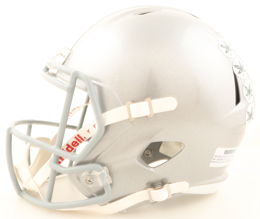 TreVeyon Henderson Signed Ohio State Buckeyes Full-Size Speed Helmet (Beckett) at PristineAuction.com TreVeyon Henderson Signed Ohio State Buckeyes Full-Size Speed Helmet (Beckett) at PristineAuction.com