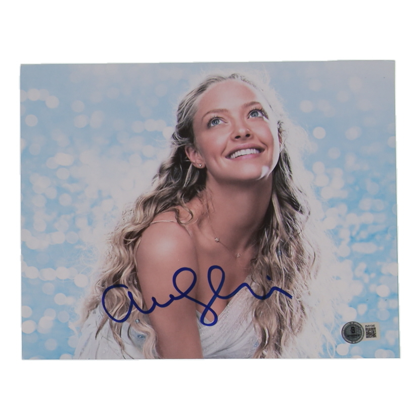 Amanda Seyfried Signed 8x10 Photo (Beckett) at PristineAuction.com Amanda Seyfried Signed 8x10 Photo (Beckett) at PristineAuction.com