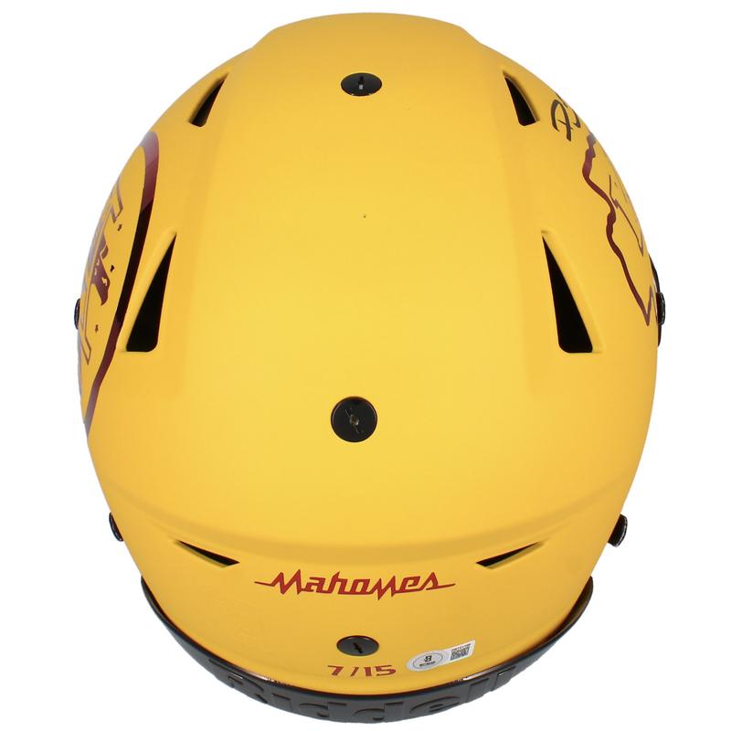 Patrick Mahomes Signed LE Chiefs Full-Size Authentic On-Field Custom Speedflex Helmet with Visor (Beckett) at PristineAuction.com Patrick Mahomes Signed LE Chiefs Full-Size Authentic On-Field Custom Speedflex Helmet with Visor (Beckett) at PristineAuction.com