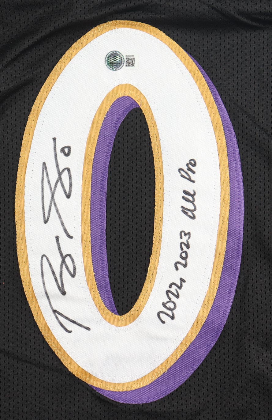 Roquan Smith Signed Jersey Inscribed "2022, 2023 All Pro" (Beckett) at PristineAuction.com Roquan Smith Signed Jersey Inscribed "2022, 2023 All Pro" (Beckett) at PristineAuction.com
