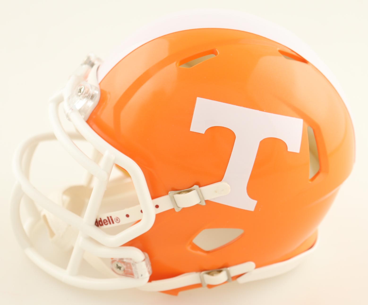 Hendon Hooker Signed Tennessee Volunteers Speed Mini Helmet (Beckett) at PristineAuction.com Hendon Hooker Signed Tennessee Volunteers Speed Mini Helmet (Beckett) at PristineAuction.com