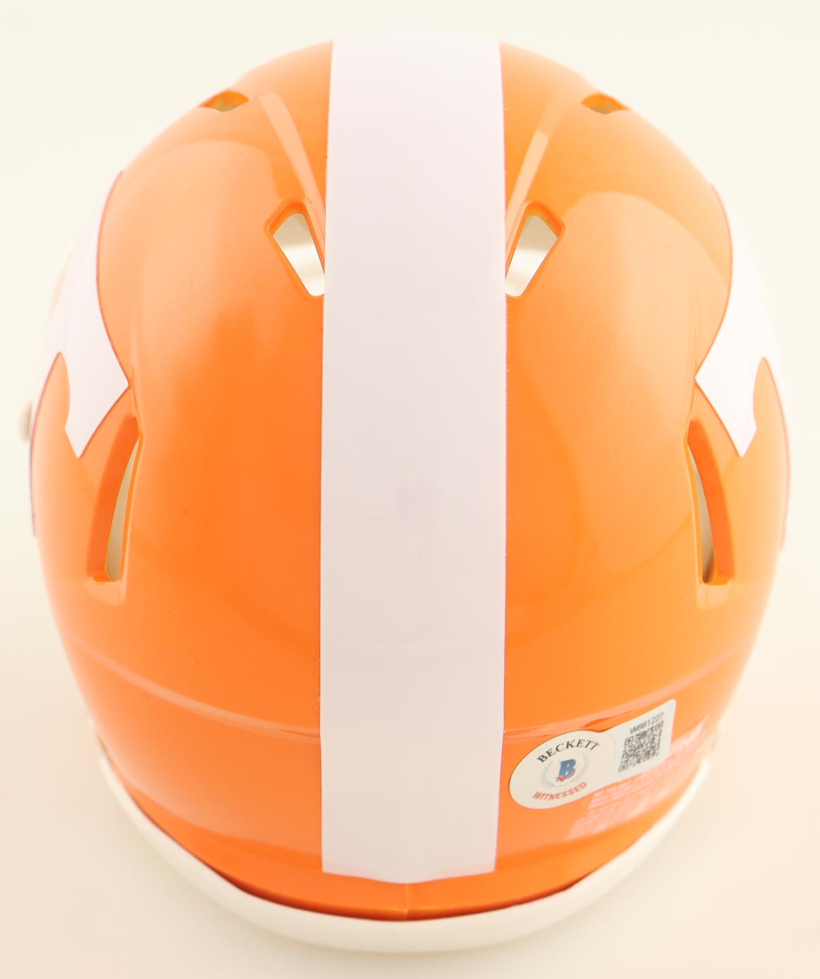 Hendon Hooker Signed Tennessee Volunteers Speed Mini Helmet (Beckett) at PristineAuction.com Hendon Hooker Signed Tennessee Volunteers Speed Mini Helmet (Beckett) at PristineAuction.com