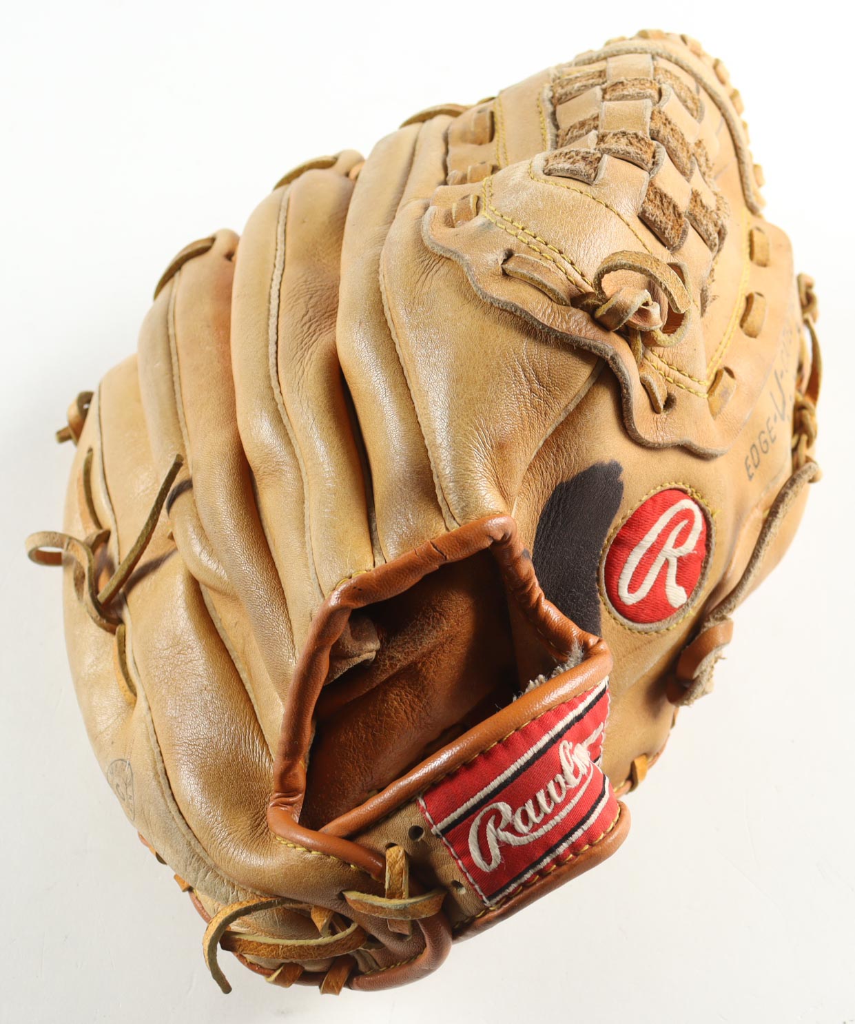 Nolan Ryan Signed Rawlings Glove Inscribed "HOF '99 / 5,714 Ks / 324 Wins" with Display Case (PSA) at PristineAuction.com Nolan Ryan Signed Rawlings Glove Inscribed "HOF '99 / 5,714 Ks / 324 Wins" with Display Case (PSA) at PristineAuction.com