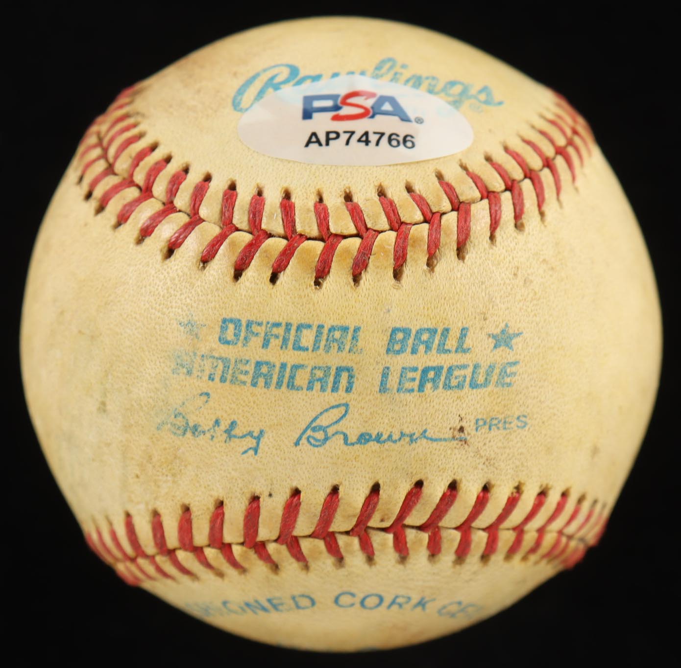 Willie Mays Signed ONL Baseball with Display Case (PSA) at PristineAuction.com Willie Mays Signed ONL Baseball with Display Case (PSA) at PristineAuction.com