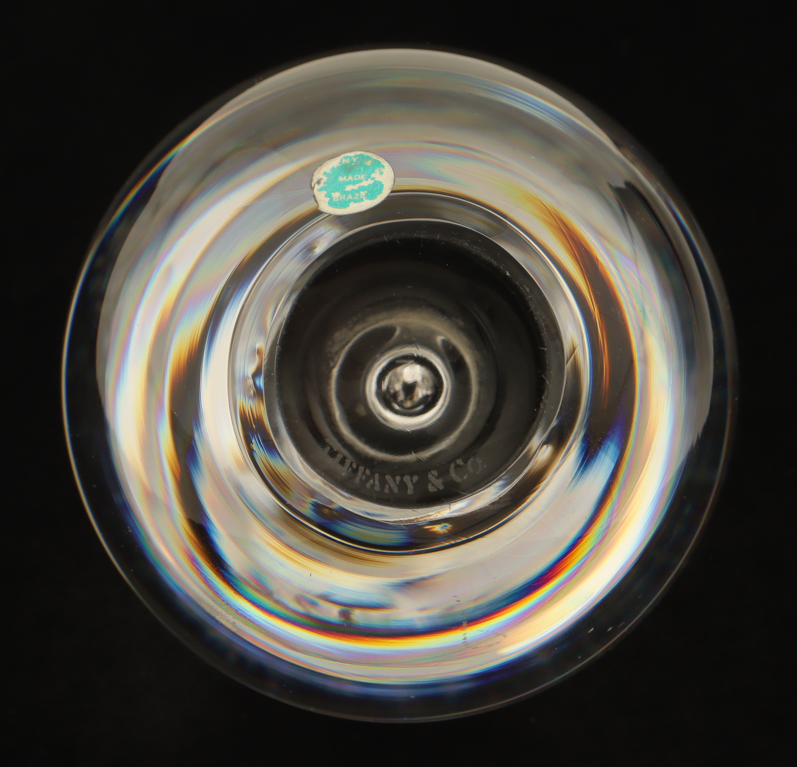 Tiffany & Co Heavy Lead Crystal Apple With Display Case at PristineAuction.com Tiffany & Co Heavy Lead Crystal Apple With Display Case at PristineAuction.com