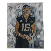 Trevor Lawrence Signed LE Jaguars 16x20 Photo (Fanatics) at PristineAuction.com