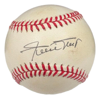 Willie Mays Signed ONL Baseball (PSA) at PristineAuction.com