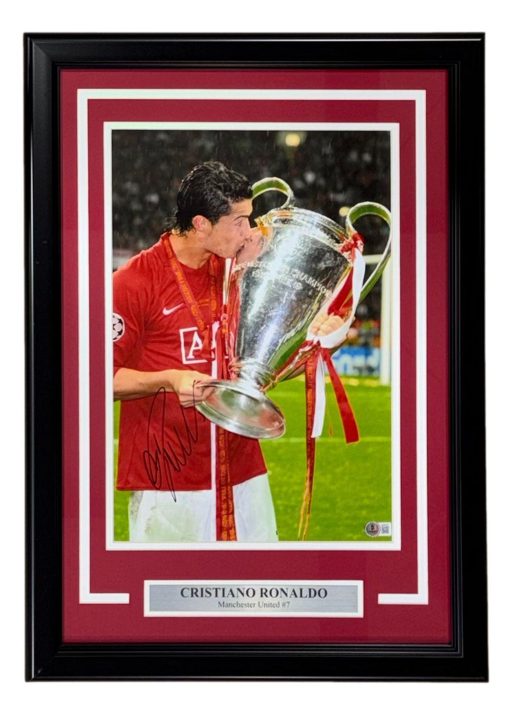 Cristiano Ronaldo Signed Manchester United Custom Framed Photo (Beckett) at PristineAuction.com Cristiano Ronaldo Signed Manchester United Custom Framed Photo (Beckett) at PristineAuction.com