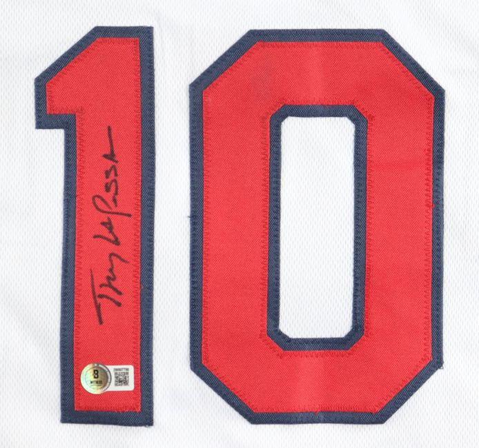 Tony La Russa Signed Jersey (Beckett) at PristineAuction.com Tony La Russa Signed Jersey (Beckett) at PristineAuction.com