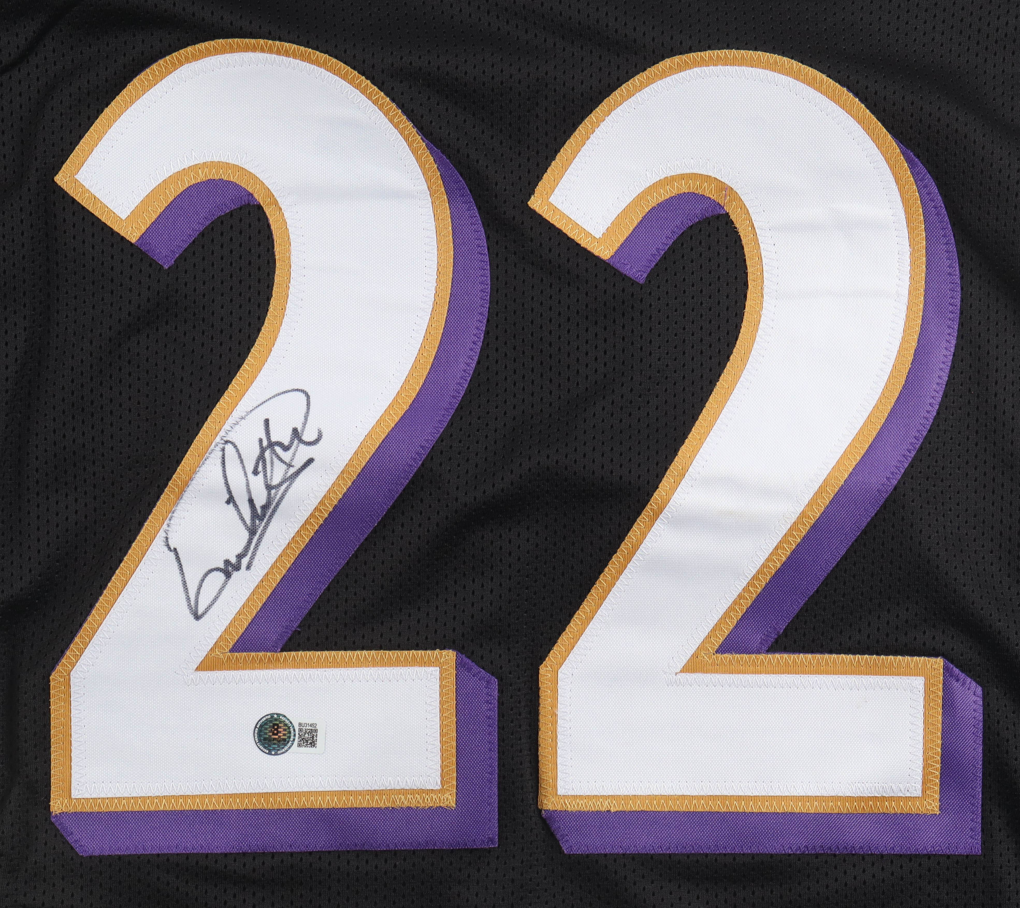 Derrick Henry Signed Jersey (Beckett) at PristineAuction.com Derrick Henry Signed Jersey (Beckett) at PristineAuction.com