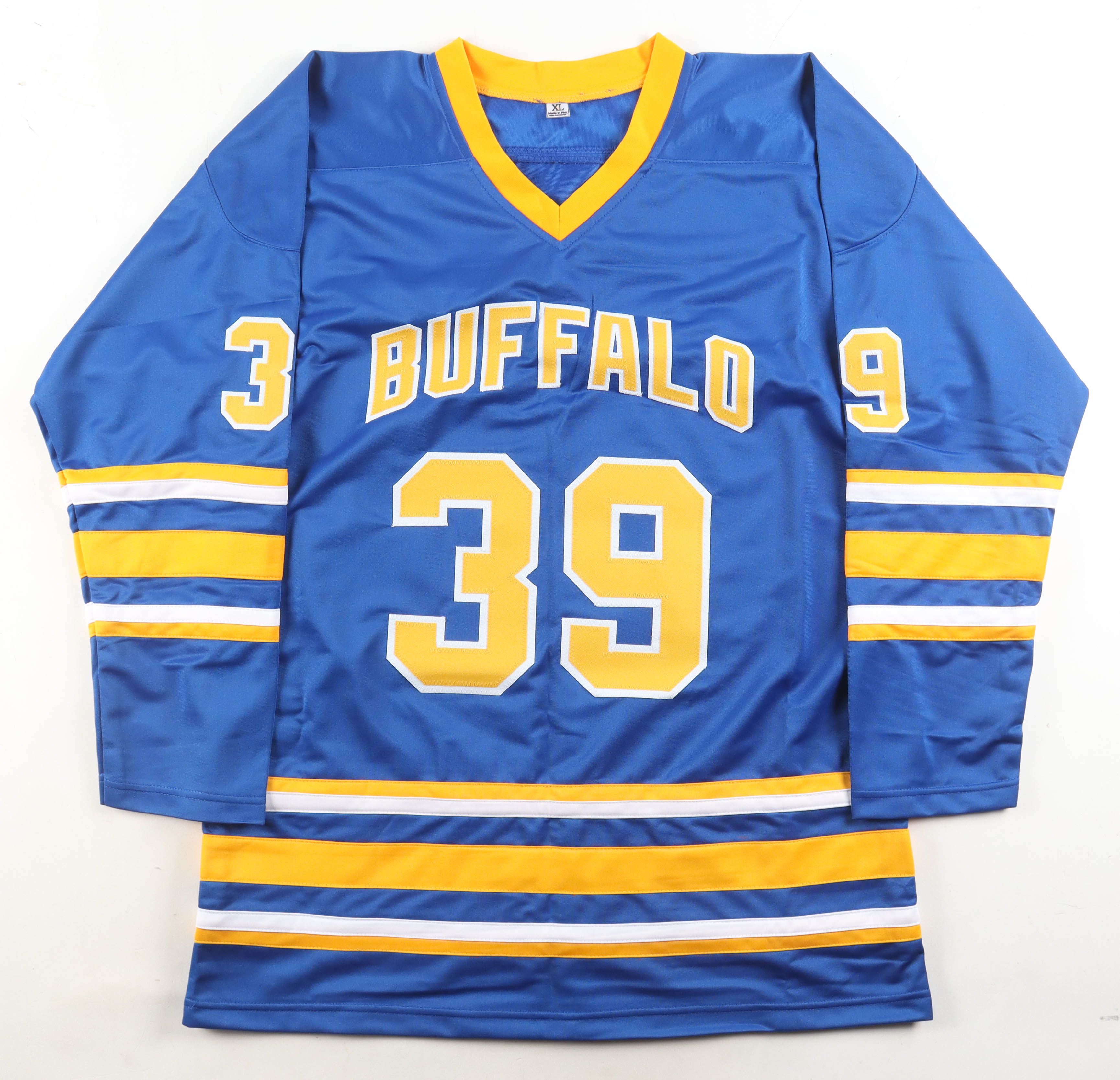 Dominik Hasek Signed Jersey (Beckett) at PristineAuction.com Dominik Hasek Signed Jersey (Beckett) at PristineAuction.com