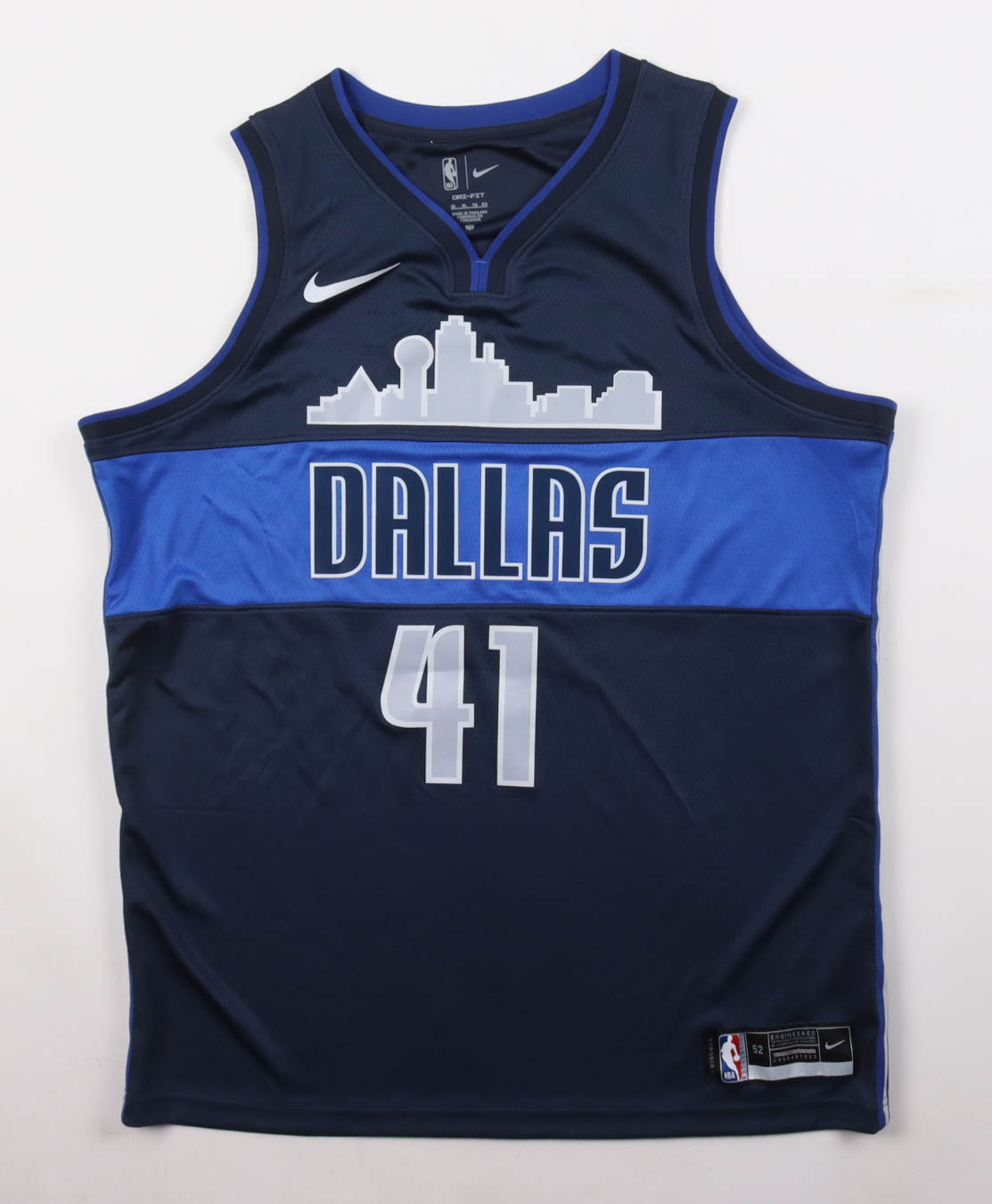 Dirk Nowitzki Signed Mavericks Nike Authentic Jersey (PSA) at PristineAuction.com Dirk Nowitzki Signed Mavericks Nike Authentic Jersey (PSA) at PristineAuction.com