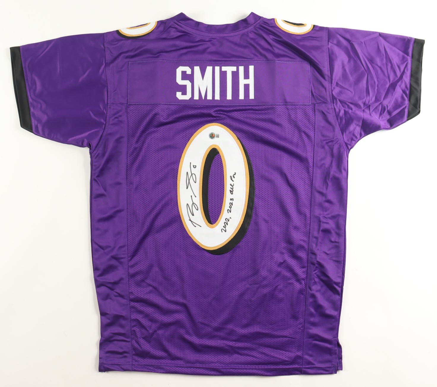 Roquan Smith Signed Jersey Inscribed "2022, 2023 All Pro" (Beckett) at PristineAuction.com Roquan Smith Signed Jersey Inscribed "2022, 2023 All Pro" (Beckett) at PristineAuction.com