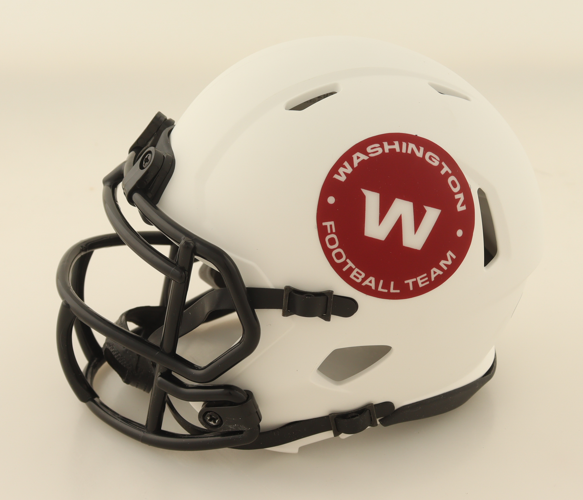 Mark Moseley Signed Washington Lunar Eclipse Alternate Speed Mini Helmet Inscribed "MVP '82" (Schwartz Sports) at PristineAuction.com Mark Moseley Signed Washington Lunar Eclipse Alternate Speed Mini Helmet Inscribed "MVP '82" (Schwartz Sports) at PristineAuction.com
