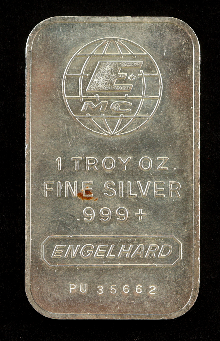 Engelhard 1oz .999+ Silver Bar - Vintage 1980's "Wide E" with MC Logo Back at PristineAuction.com Engelhard 1oz .999+ Silver Bar - Vintage 1980's "Wide E" with MC Logo Back at PristineAuction.com