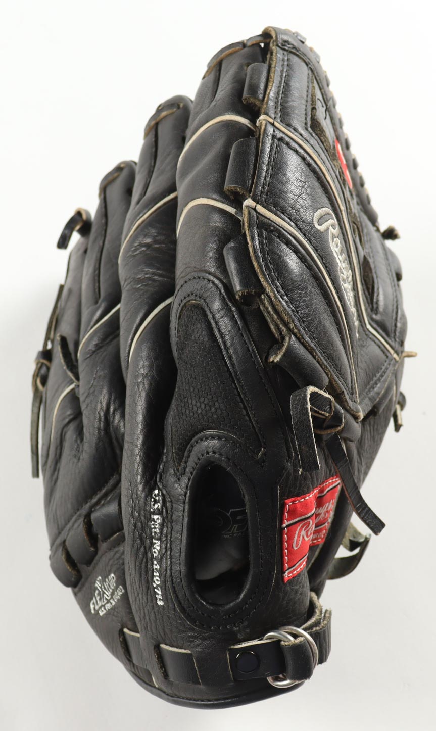 Nolan Ryan Signed Rawlings Glove With Display Case Inscribed "The Ryan Express" (PSA) at PristineAuction.com Nolan Ryan Signed Rawlings Glove With Display Case Inscribed "The Ryan Express" (PSA) at PristineAuction.com