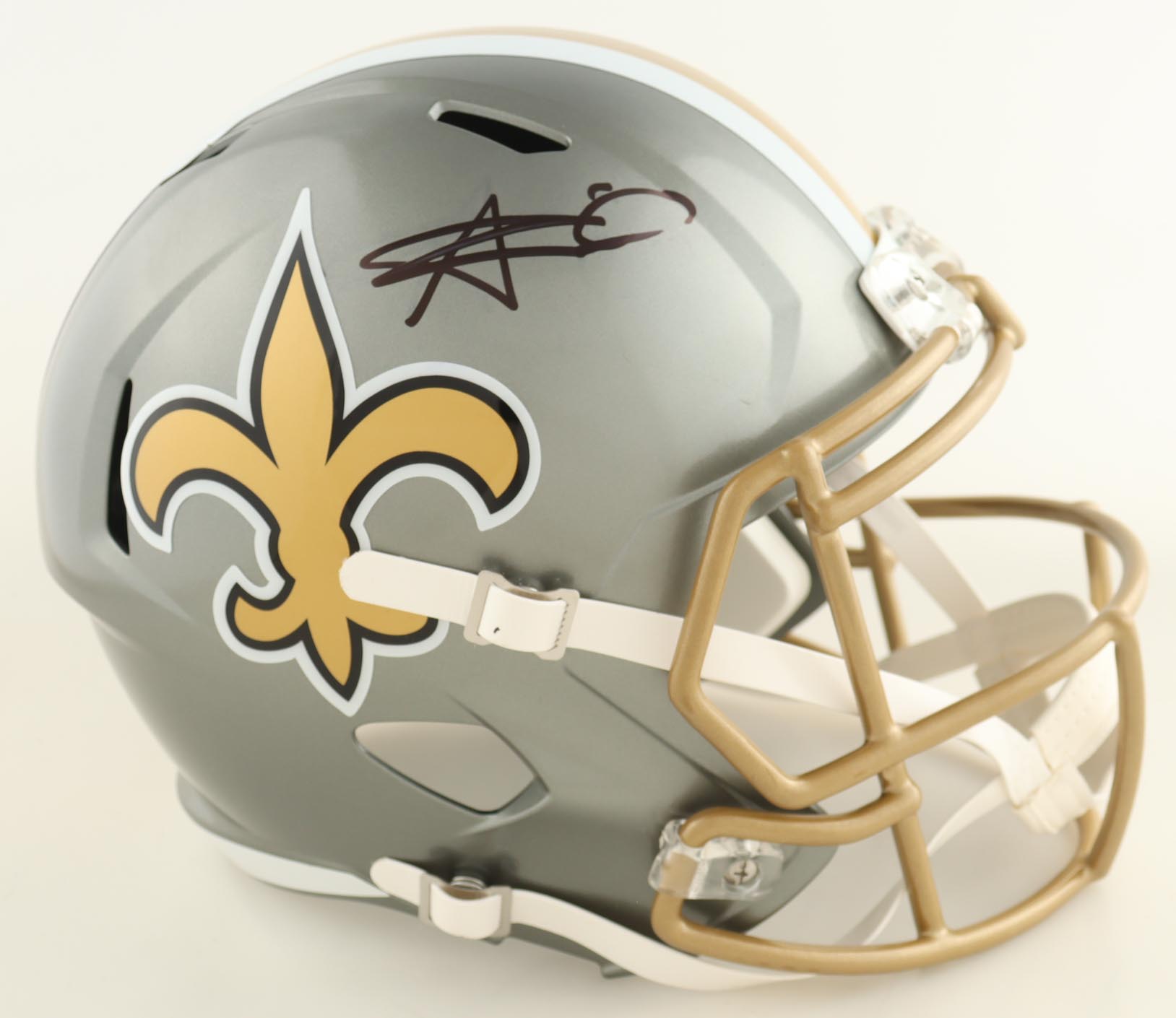 Alvin Kamara Signed Saints Full-Size Flash Alternate Speed Helmet (Beckett) at PristineAuction.com Alvin Kamara Signed Saints Full-Size Flash Alternate Speed Helmet (Beckett) at PristineAuction.com