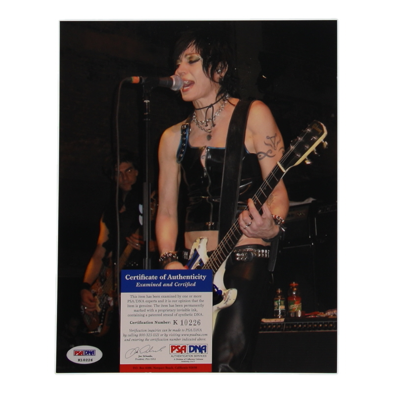 Joan Jett Signed 8x10 Photo (PSA) at PristineAuction.com Joan Jett Signed 8x10 Photo (PSA) at PristineAuction.com
