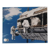 Chris Hadfield Signed 8x10 Photo (Beckett) at PristineAuction.com