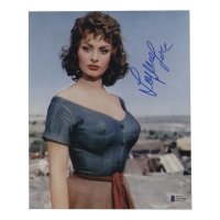 Sophia Loren Signed 8x10 Photo (Beckett) at PristineAuction.com