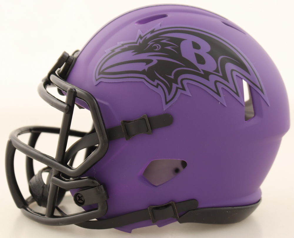 Derrick Henry Signed Ravens Rave Alternate Speed Mini Helmet (Beckett) at PristineAuction.com Derrick Henry Signed Ravens Rave Alternate Speed Mini Helmet (Beckett) at PristineAuction.com