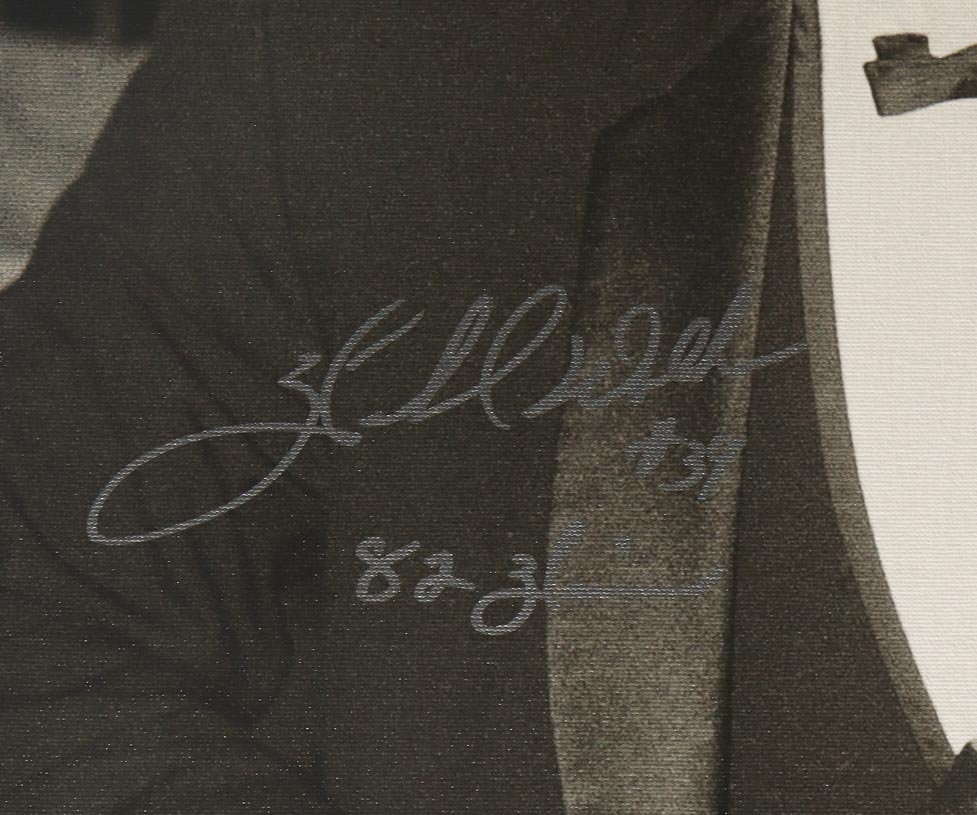 Herschel Walker Signed Georgia Bulldogs 20x24 Print on Canvas Inscribed "82 Heisman" (Beckett) at PristineAuction.com Herschel Walker Signed Georgia Bulldogs 20x24 Print on Canvas Inscribed "82 Heisman" (Beckett) at PristineAuction.com