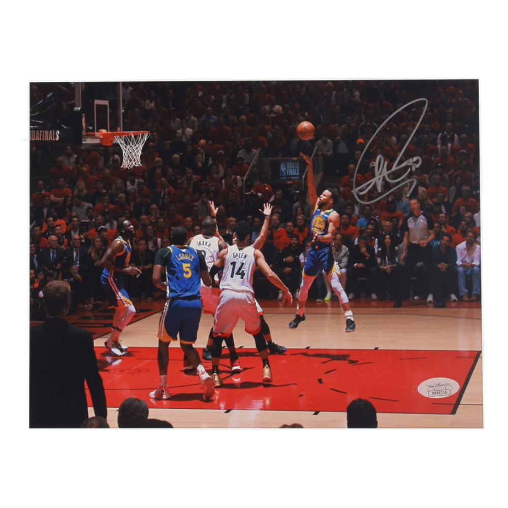 Steph Curry Signed Warriors 8.5x11 Photo (JSA) at PristineAuction.com