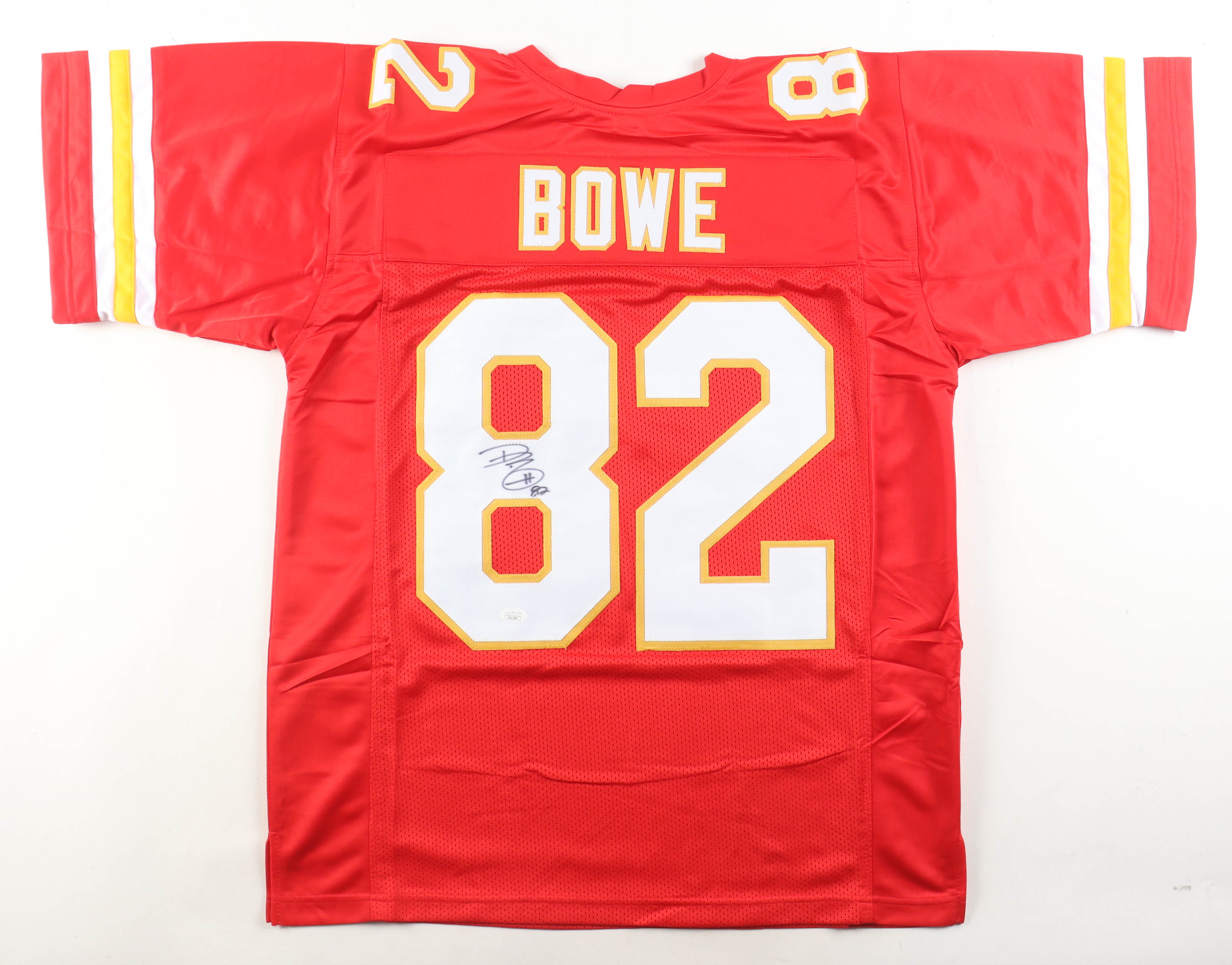 Dwayne Bowe Signed Jersey (JSA) at PristineAuction.com Dwayne Bowe Signed Jersey (JSA) at PristineAuction.com