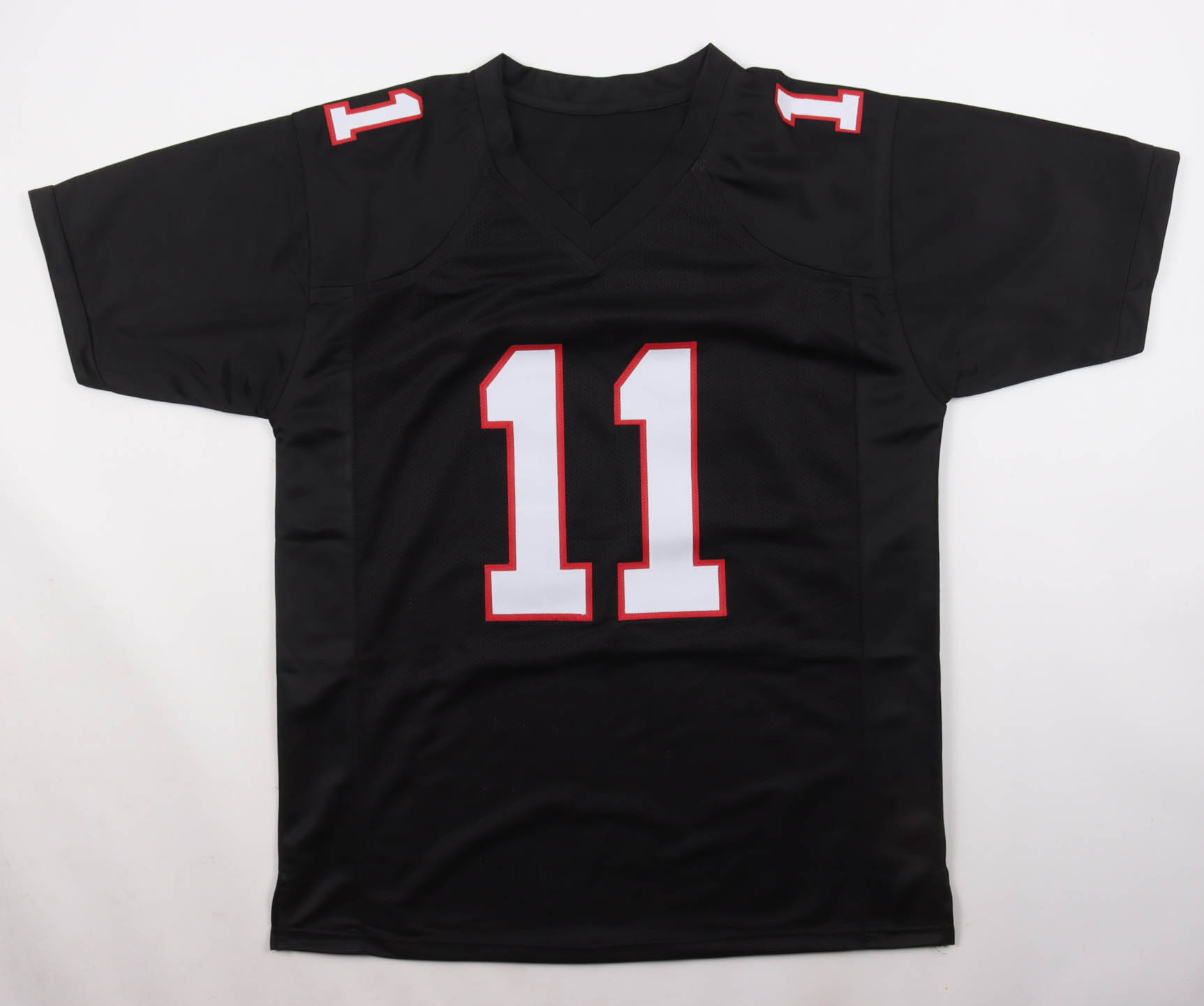 Julio Jones Signed Jersey (Beckett) at PristineAuction.com Julio Jones Signed Jersey (Beckett) at PristineAuction.com