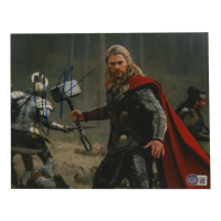 Chris Hemsworth Signed "Thor: The Dark World" 8x10 Photo (Beckett) at PristineAuction.com