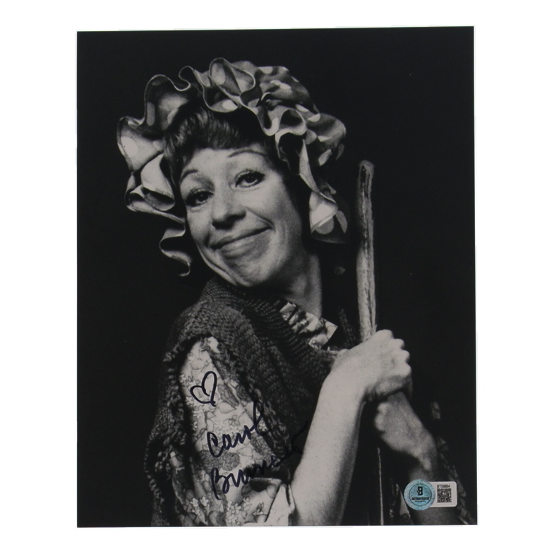 Carol Burnett Signed 8x10 Photo (Beckett) at PristineAuction.com Carol Burnett Signed 8x10 Photo (Beckett) at PristineAuction.com