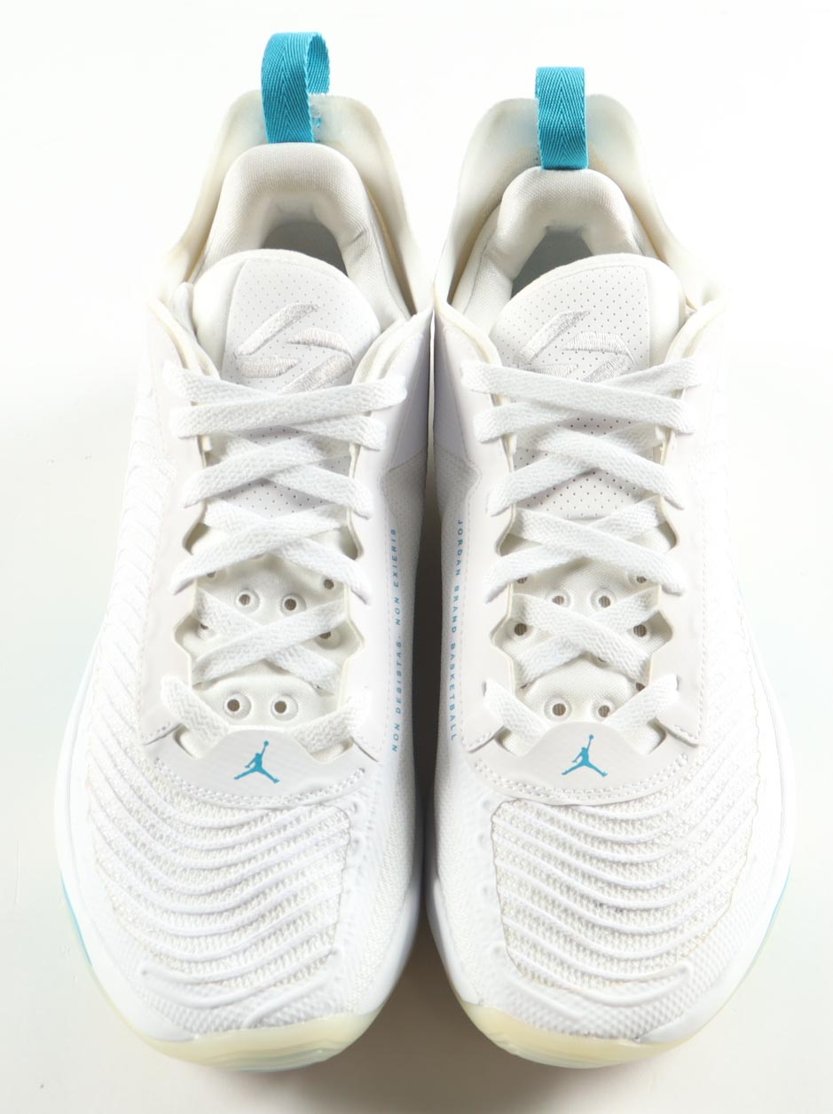 Luka Doncic Signed Pair of Jordan Luka 1 Basketball Shoes (Beckett) at PristineAuction.com Luka Doncic Signed Pair of Jordan Luka 1 Basketball Shoes (Beckett) at PristineAuction.com