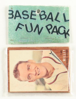1962 Topps Baseball Card Fun Pack with (10) Cards at PristineAuction.com