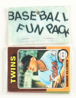 1975 Topps Baseball Card Fun Pack with (10) Cards at PristineAuction.com