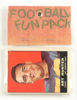 1961 Topps Football Card Fun Pack with (10) Cards at PristineAuction.com