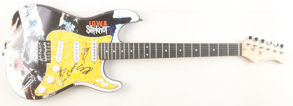 "Slipknot" 39" Electric Guitar Band-Signed By (4) With Corey Taylor, Jay Weinberg, Shawn Crahan, Sid Wilson (ACOA & JSA) at PristineAuction.com "Slipknot" 39" Electric Guitar Band-Signed By (4) With Corey Taylor, Jay Weinberg, Shawn Crahan, Sid Wilson (ACOA & JSA) at PristineAuction.com
