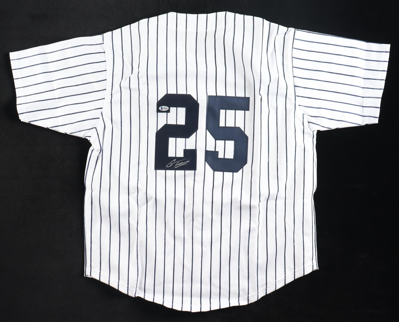 Gleyber Torres Signed Jersey (Beckett) at PristineAuction.com Gleyber Torres Signed Jersey (Beckett) at PristineAuction.com