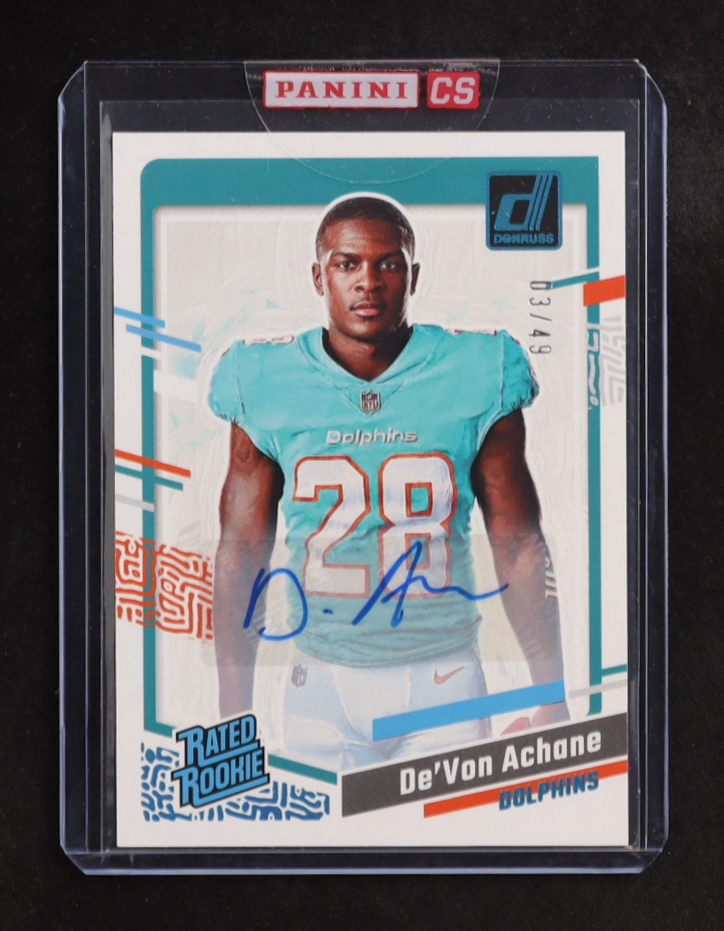 De'Von Achane 2023 Donruss Rated Rookies Portrait Autographs #27 RC #03/49 at PristineAuction.com De'Von Achane 2023 Donruss Rated Rookies Portrait Autographs #27 RC #03/49 at PristineAuction.com