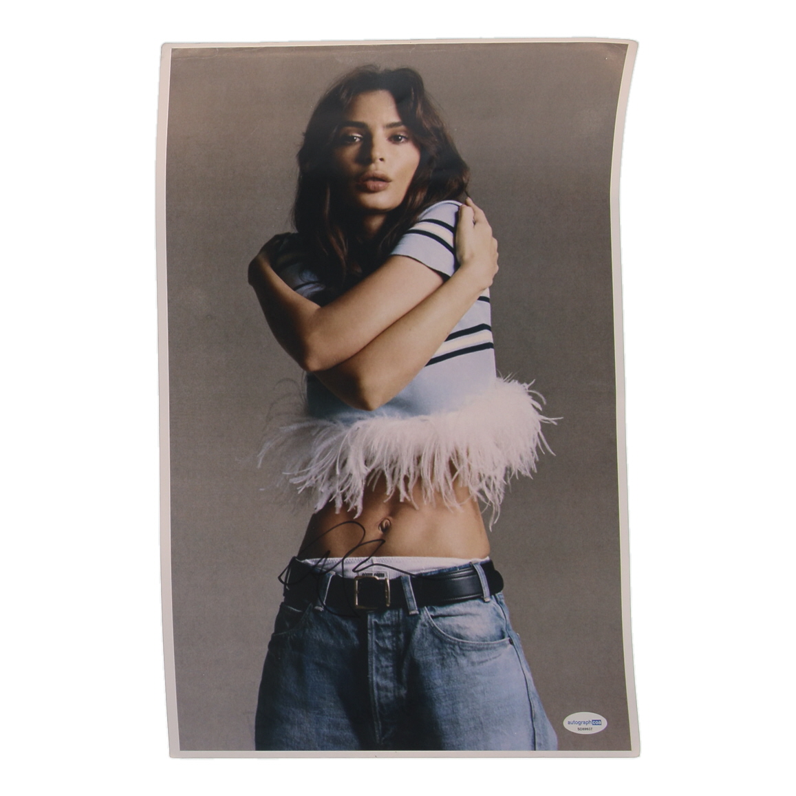 Emily Ratajkwoski Signed 11x17 Photo (ACOA) at PristineAuction.com Emily Ratajkwoski Signed 11x17 Photo (ACOA) at PristineAuction.com