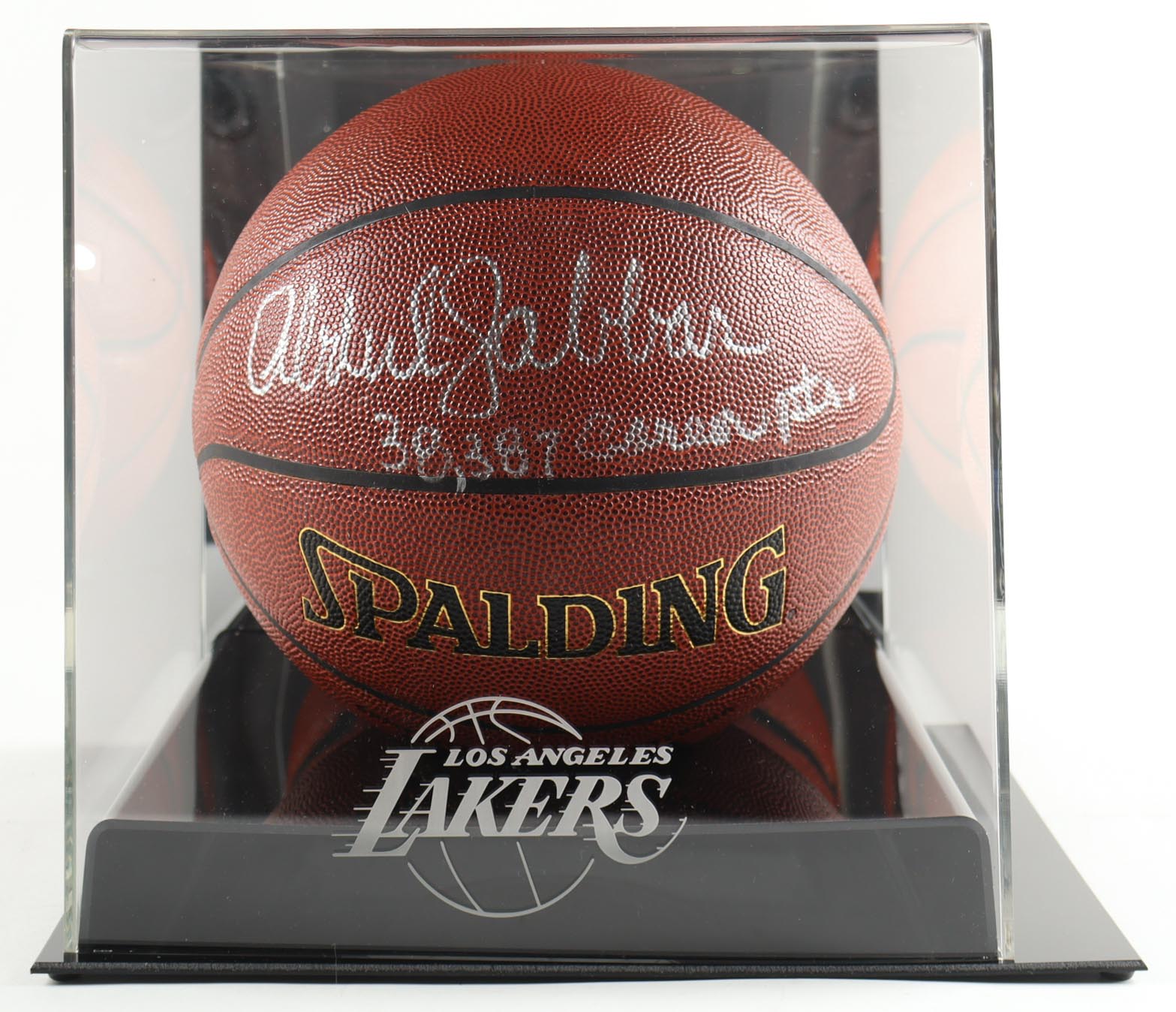 Kareem Abdul-Jabbar Signed NBA Basketball With Display Case Inscribed "38,387 Career Pts" (Schwartz Sports) at PristineAuction.com Kareem Abdul-Jabbar Signed NBA Basketball With Display Case Inscribed "38,387 Career Pts" (Schwartz Sports) at PristineAuction.com
