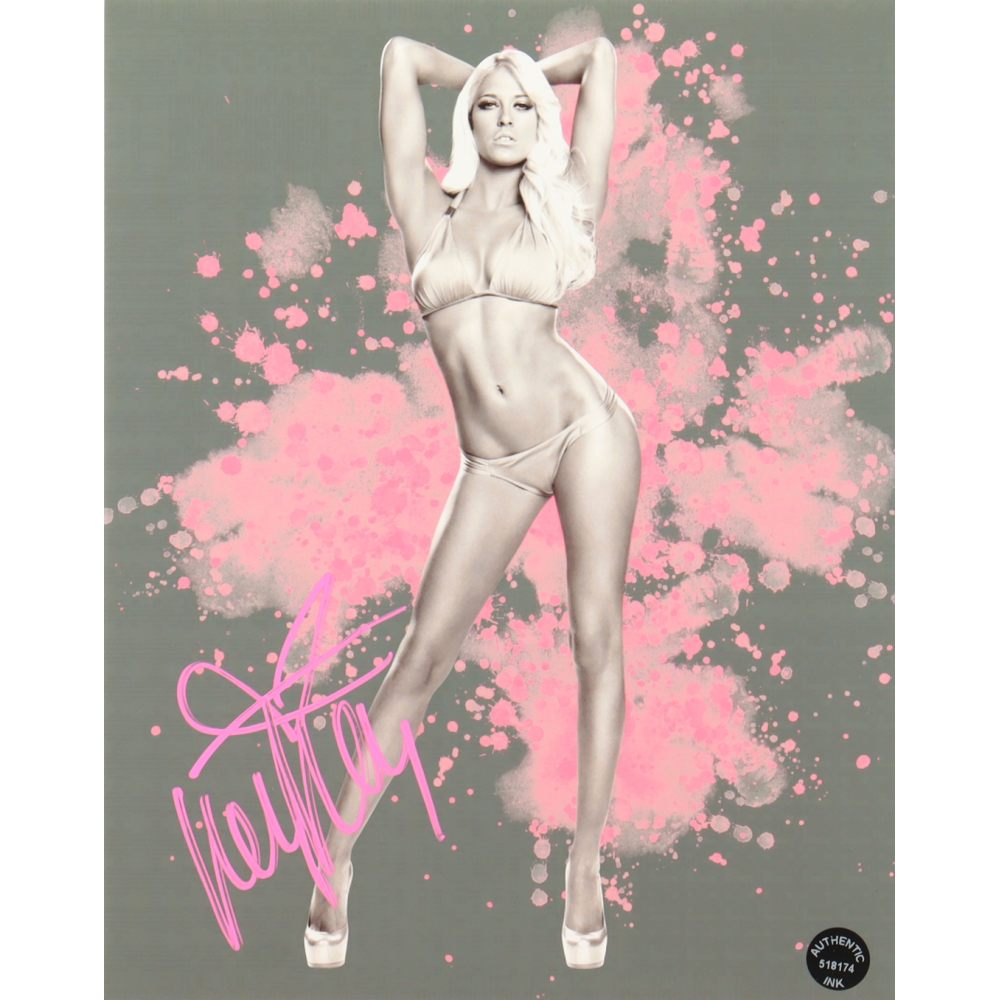 Barbie "Kelly Kelly" Blank Signed 8x10 Photo (Authentic Ink) at PristineAuction.com