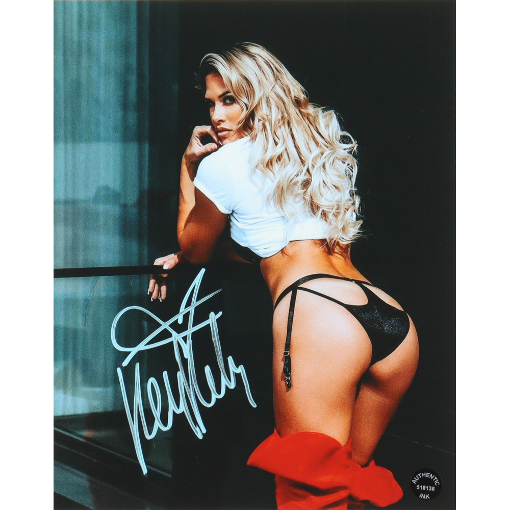 Barbie "Kelly Kelly" Blank Signed 8x10 Photo (Authentic Ink) at PristineAuction.com