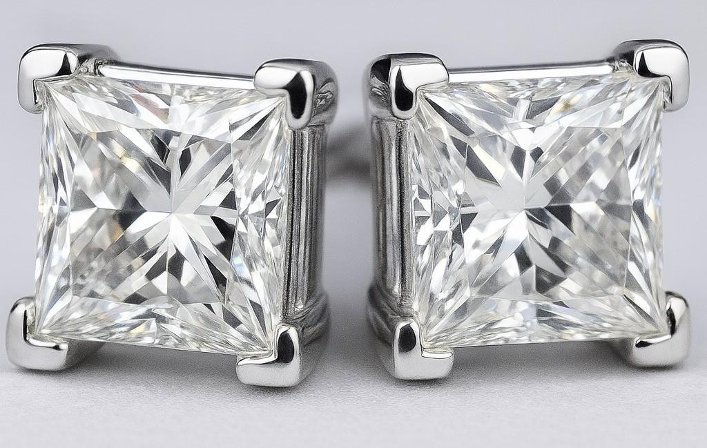 New 2.01 CTW Lab Grown Pair of Diamond Earrings D, VVS2 | Estimated Retail Value: $4,000 (UGL & IGI) at PristineAuction.com New 2.01 CTW Lab Grown Pair of Diamond Earrings D, VVS2 | Estimated Retail Value: $4,000 (UGL & IGI) at PristineAuction.com
