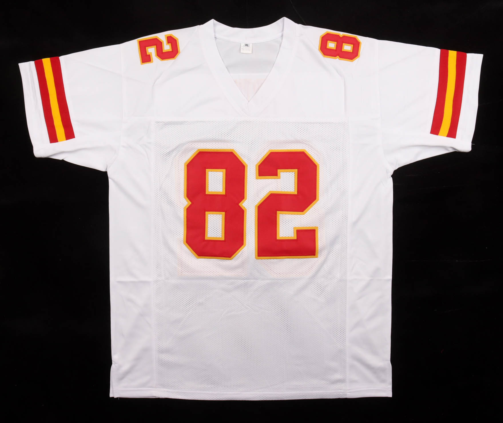 Dwayne Bowe Signed Jersey (JSA) at PristineAuction.com Dwayne Bowe Signed Jersey (JSA) at PristineAuction.com